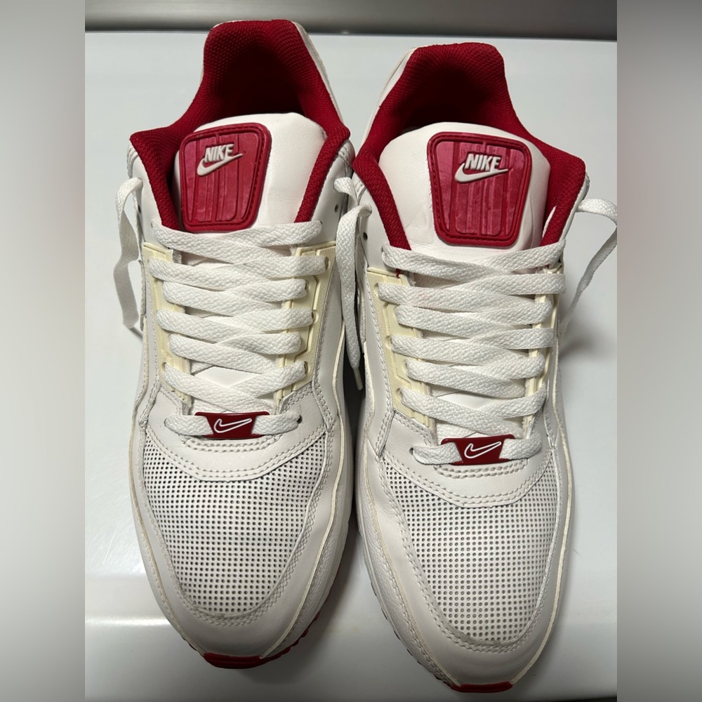 Nike air max white with red men’s size 11.5
